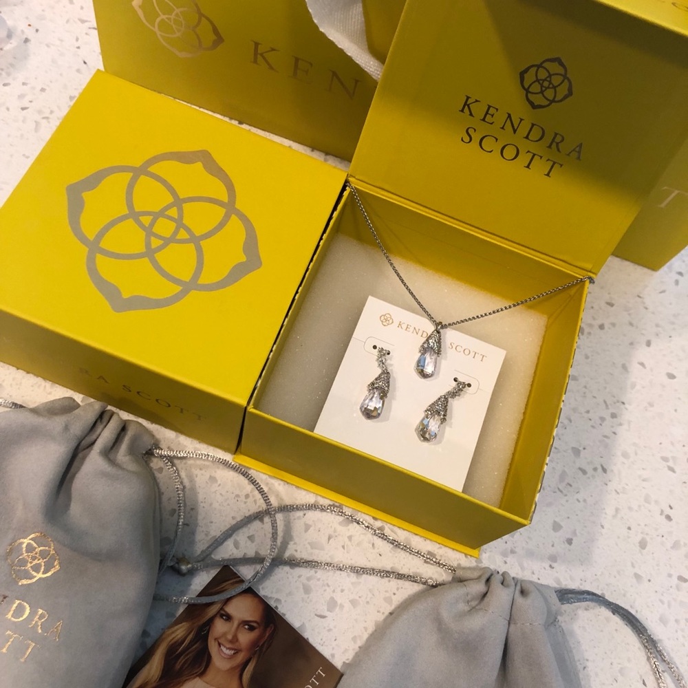 Kendra Scott Necklace and Earring Set